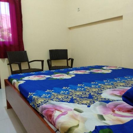 בניוואנגי Kelapa Gading Homestay Syariah Redpartner מראה חיצוני תמונה