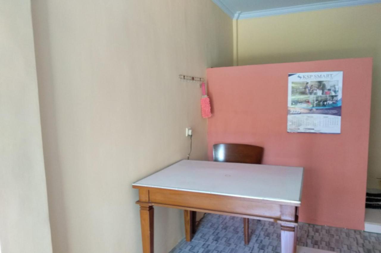בניוואנגי Kelapa Gading Homestay Syariah Redpartner מראה חיצוני תמונה