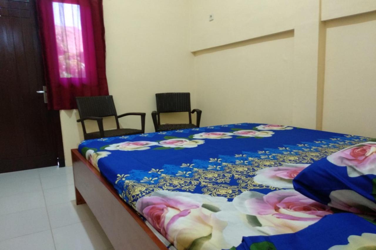 בניוואנגי Kelapa Gading Homestay Syariah Redpartner מראה חיצוני תמונה