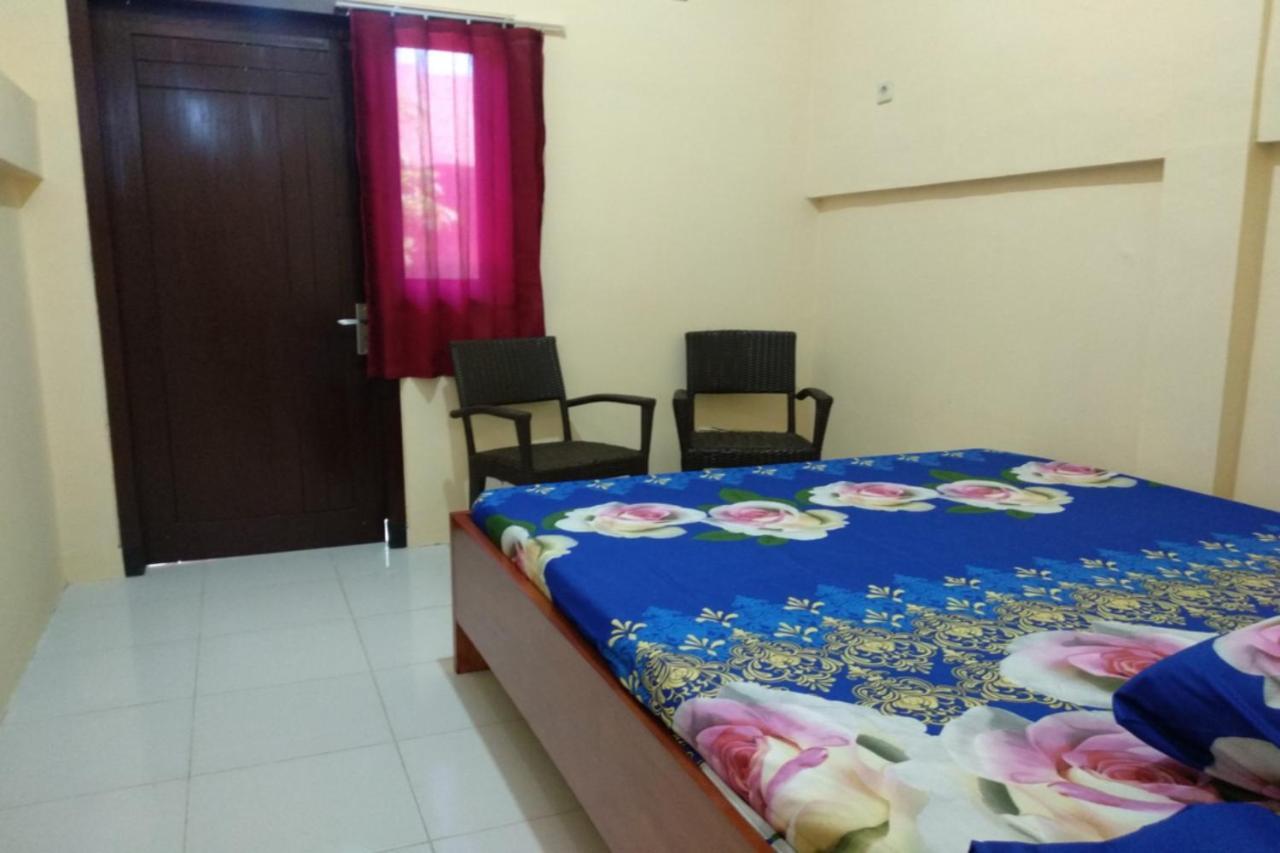 בניוואנגי Kelapa Gading Homestay Syariah Redpartner מראה חיצוני תמונה