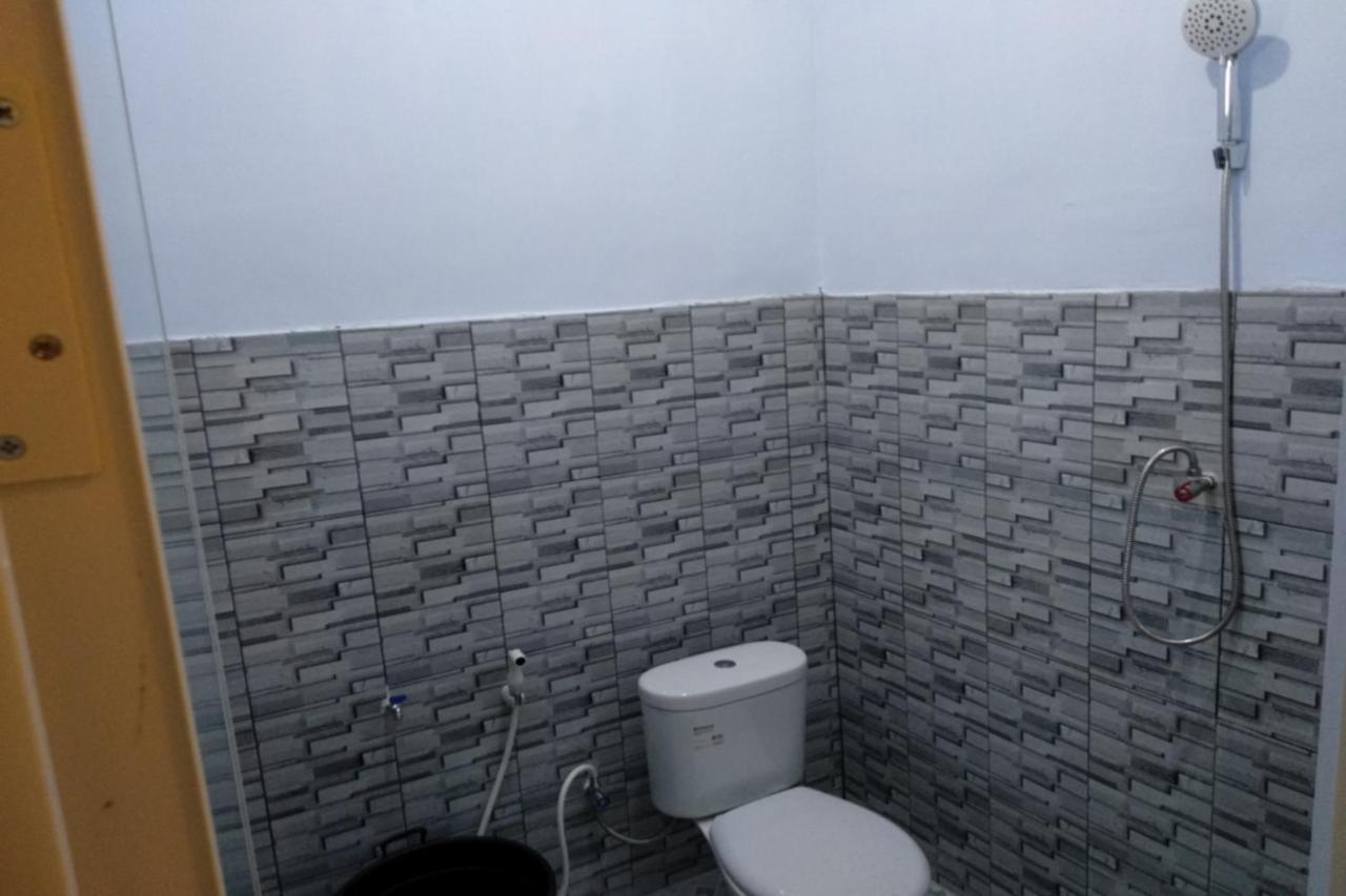 בניוואנגי Kelapa Gading Homestay Syariah Redpartner מראה חיצוני תמונה