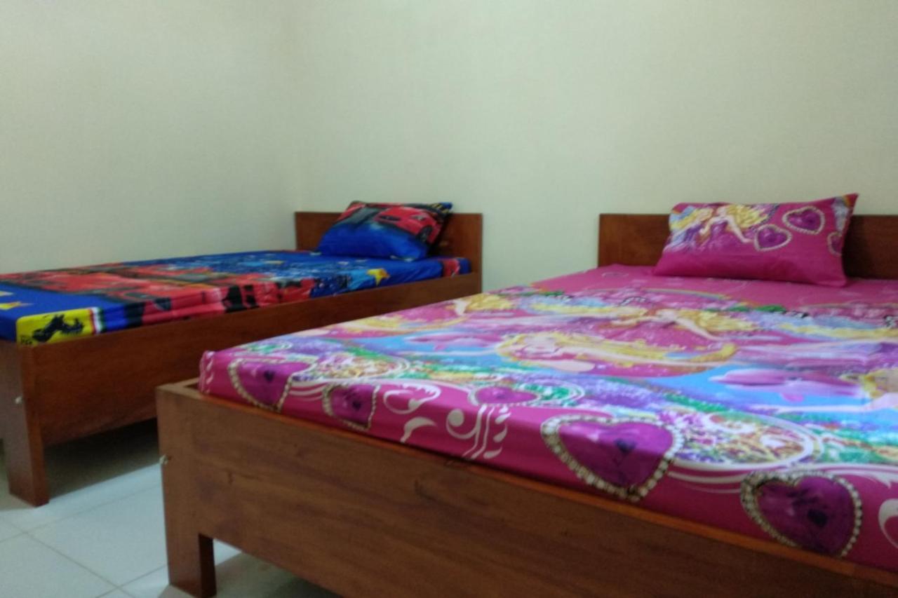 בניוואנגי Kelapa Gading Homestay Syariah Redpartner מראה חיצוני תמונה