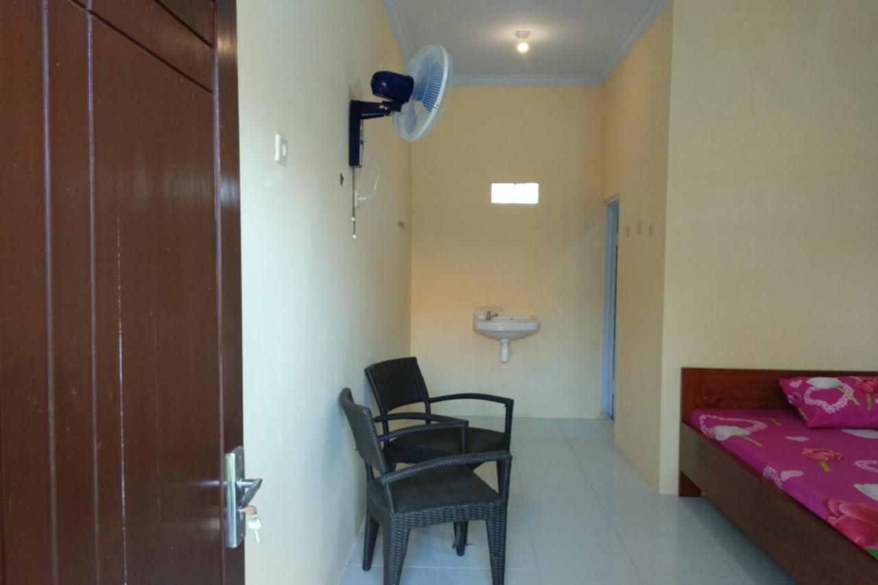 בניוואנגי Kelapa Gading Homestay Syariah Redpartner מראה חיצוני תמונה