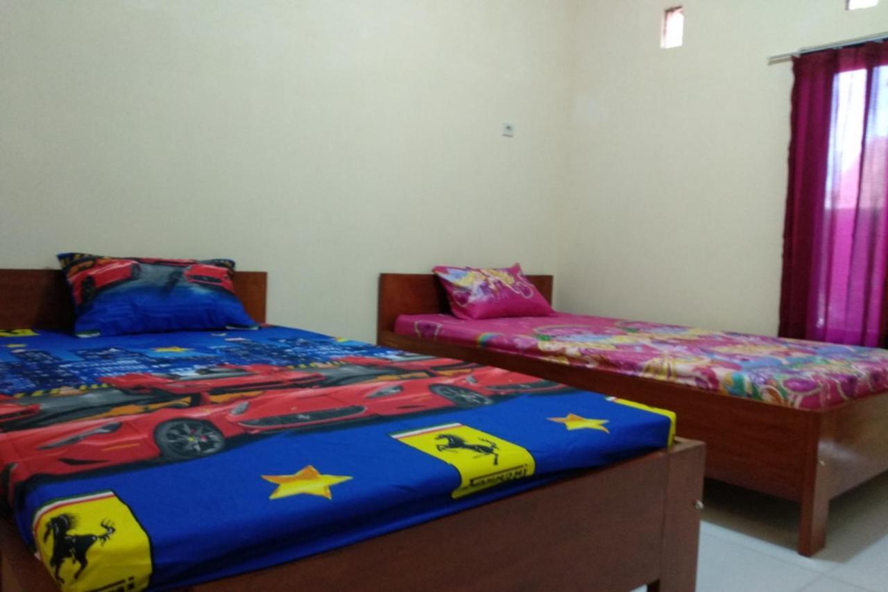 בניוואנגי Kelapa Gading Homestay Syariah Redpartner מראה חיצוני תמונה